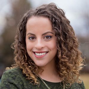 Meet your Posher, Shira